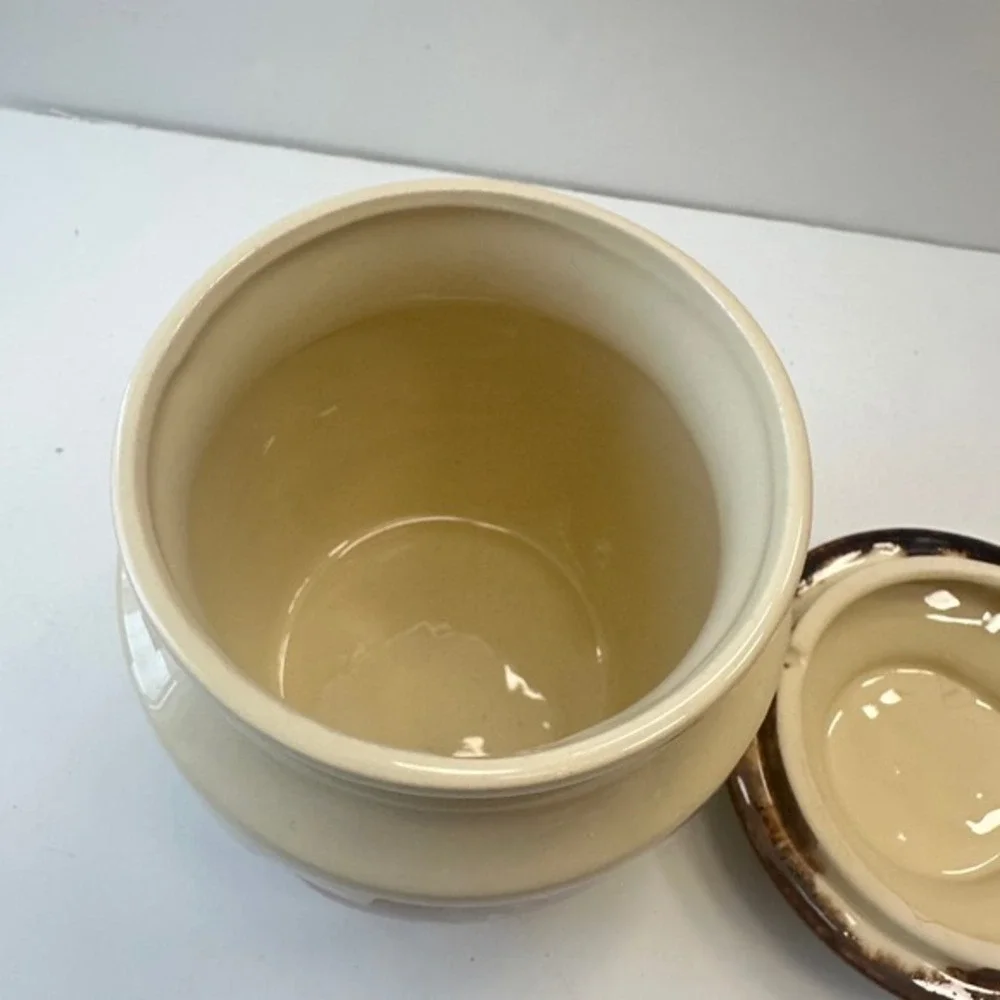 Vintage USA‎ Ceramic Kitchen Canister Jar Apple Hazelnut Decor Storage
